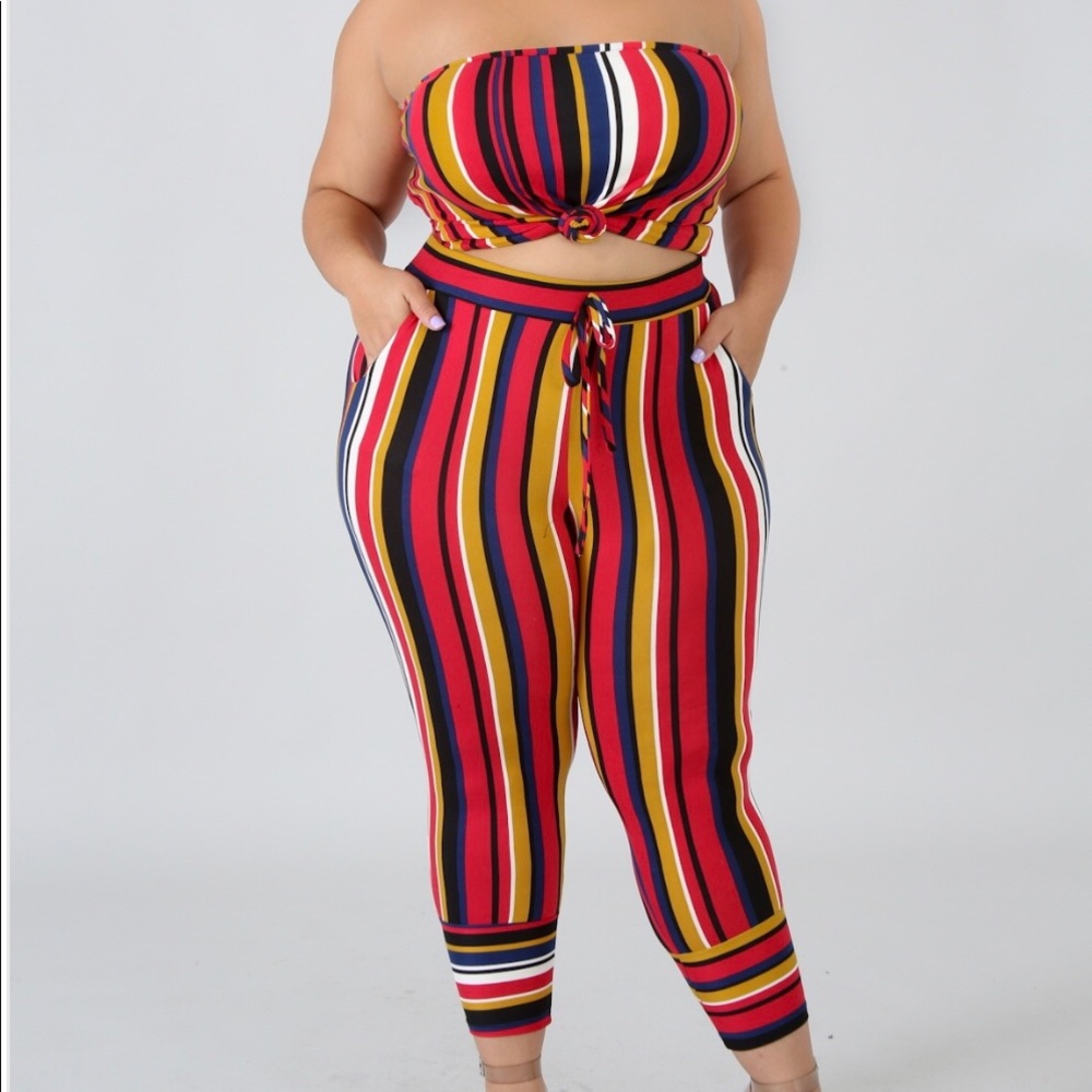 Plus Two Piece Crop Set